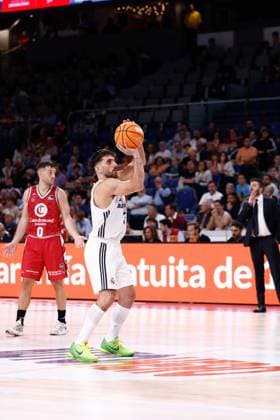 October 6, 2024, Madrid, Madrid, SPAIN: Facundo Campazzo of Real Madrid in action during the Spanish League, Liga ACB Endesa, basketball match played between Real Madrid and Casademont Zaragoza at WiZink Center on October 6, 2024 in Madrid, Spain. Madrid SPAIN - ZUMAa181 20241006_zaa_a181_115 Copyright: xDennisxAgyemanx