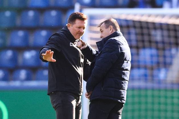 Trainer Christian Titz mit Geschäftsführer Otmar Schork (1. FC Magdeburg) - 2. Fussball Bundesliga Saison 2024-2025 1. FC Magdeburg vs. SpVgg Greuther Fürth in der Avnet Arena in Magdeburg - Fußball,Mann,Männer,Deutschland,06.10.2024