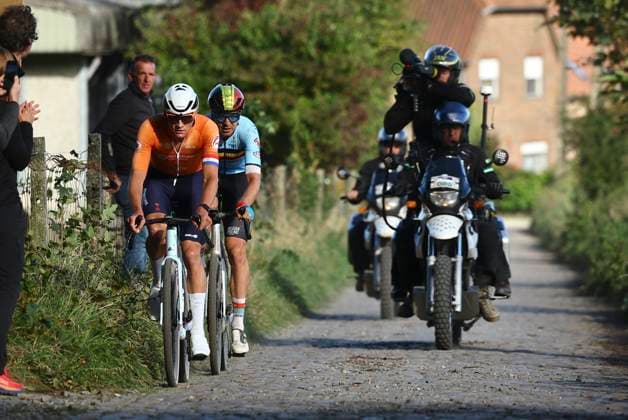 UCI Gravel World Champions Men 2024 LEUVEN, BELGIUM - OCTOBER 06 : Van Der Poel Mathieu (NED) and Vermeersch Florian (BEL) during the 3th UCI Gravel World Championships Men race with start in Halle and finish in Leuven on October 06, 2024 in Leuven, Belgium, 06 10 2024 Leuven Belgium  Copyright: xDavidxPintensx