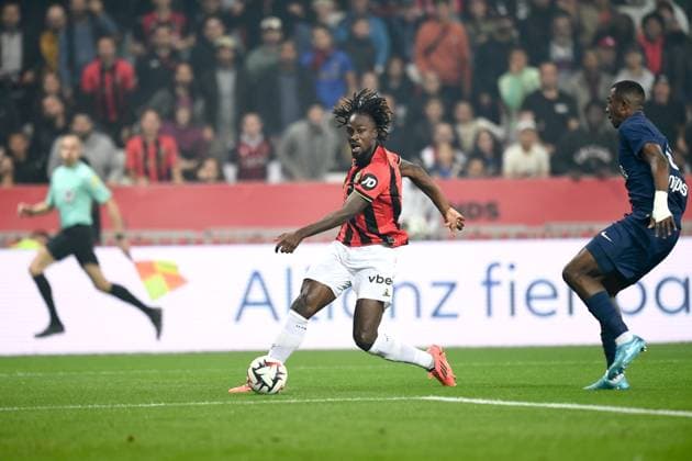 Fußball, OGC Nizza - Paris St. Germain OGC Nice v Paris Saint-Germain - Ligue 1 MCDonald s 2024 2025 29 Evann GUESSAND (ogcn) during the Ligue 1 MCDonald s match between Nice and Paris at Allianz Riviera Stadium on October 6, 2024 in Nice, France. Nice France  Copyright: xFEPx 776218850