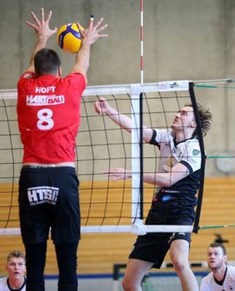 BAU 06.10.2024 Ludwigsburg Volleyball Barock Volleys MTV Ludwigsburg vs. Ceratonia Volleys Eltmann, Ben-Simon Bonin (LB, rechts)