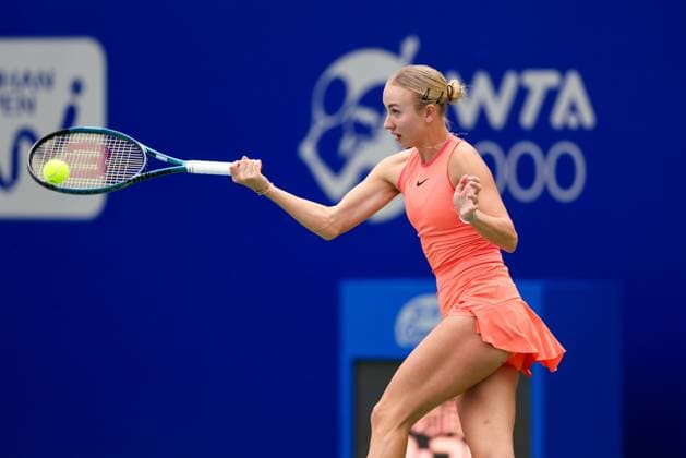 WUHAN, CHINA - OCTOBER 07: Anastasia Potapova of Russia competes in the Women s Singles Round of 64 match against Katie Volynets of United States on day three of 2024 Wuhan Open at Optics Valley International Tennis Center on October 7, 2024 in Wuhan, Hubei Province of China.  Copyright: xVCGx 111522342645
