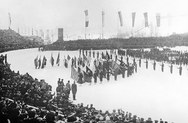 GERMANY GARMISCH-PARTENKIRCHEN 1936-02-06. The Olympic Oath was taken at the ceremonial opening of the 1936 Winter Olympic Games, Olympische Spiele, Olympia, OS Garmisch-Partenkirchen Germany OS sp_sw x5600x *** GERMANY GARMISCH PARTENKIRCHEN 1936 02 06 The Olympic Oath was taken at the ceremonial opening of the 1936 Winter Olympic Games Garmisch Partenkirchen Germany OS sp sw x5600x  Copyright: xSVTx 1936 WINTER OLYMPICS