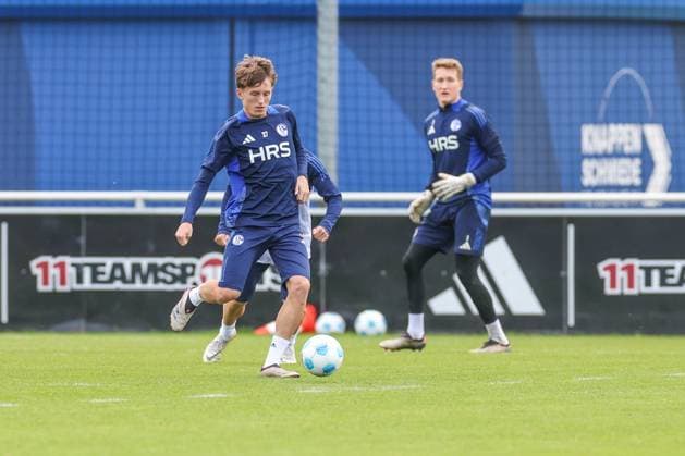 07.10.2024, Fussball, Saison 2024 2025, 2. Bundesliga, Training FC Schalke 04, Max Grüger (FC Schalke 04) Gelsenkirchen NRW Deutschland xRHR-FOTOx