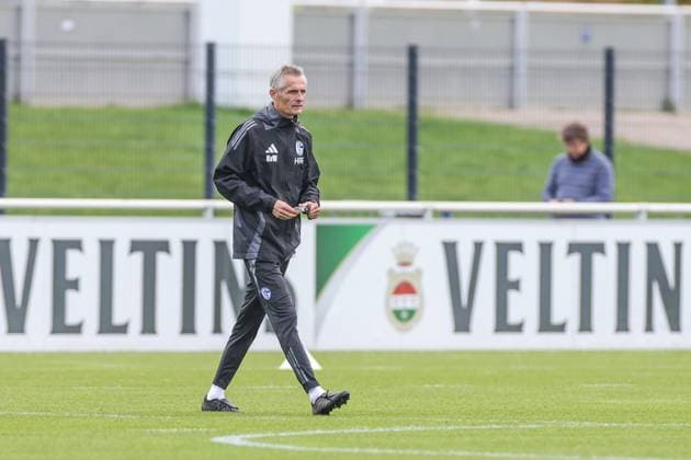 07.10.2024, Fussball, Saison 2024 2025, 2. Bundesliga, Training FC Schalke 04, Cheftrainer Kees van Wonderen (FC Schalke 04) Gelsenkirchen NRW Deutschland xRHR-FOTOx