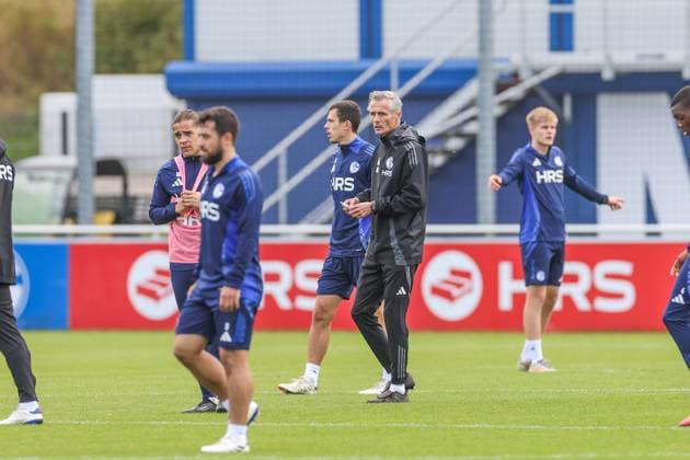 07.10.2024, Fussball, Saison 2024 2025, 2. Bundesliga, Training FC Schalke 04, Cheftrainer Kees van Wonderen (FC Schalke 04) Gelsenkirchen NRW Deutschland xRHR-FOTOx