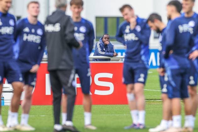 07.10.2024, Fussball, Saison 2024 2025, 2. Bundesliga, Training FC Schalke 04, Kaderplaner Ben Manga (FC Schalke 04) Gelsenkirchen NRW Deutschland xRHR-FOTOx