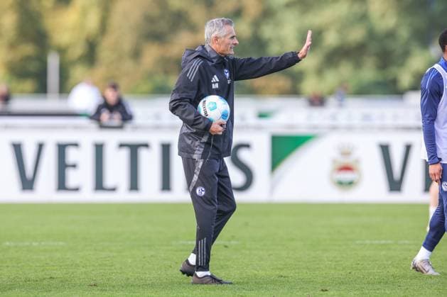 07.10.2024, Fussball, Saison 2024 2025, 2. Bundesliga, Training FC Schalke 04, Cheftrainer Kees van Wonderen (FC Schalke 04) Gelsenkirchen NRW Deutschland xRHR-FOTOx