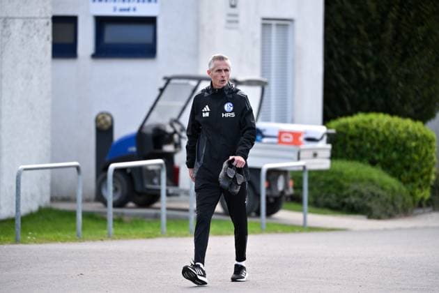 Trainer Kees van Wonderen (FC Schalke 04) 07.10.2024, Fussball Saison 2024 2025, 2. Bundesliga, Training FC Schalke 04 Gelsenkirchen Trainingsgelände Nordrhein Westfalen Deutschland