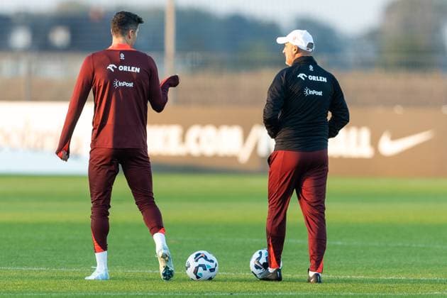 Team Poland before UEFA Nations League matches Robert Lewandowski, Michal Probierz during training before UEFA Nations League matches in Ksiazenice Poland on 7 October 2024. Ksiazenice Poland  Copyright: xFotoxOlimpikx originalFilename:jastrzebowski-teampola241007_np0wB.jpg