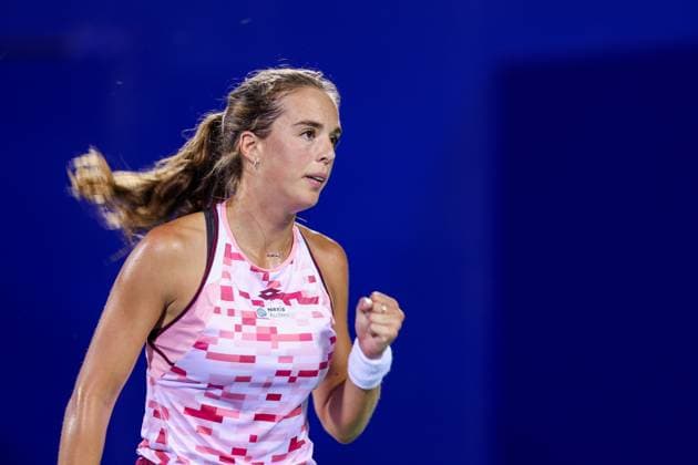 Tennis, WTA-Turnier in Wuhan WUHAN, CHINA - OCTOBER 08: Lucia Bronzetti of Italy in action in the Women s Singles Round of 64 match against Ajla Tomljanovic of Australia on day four of 2024 Wuhan Open at Optics Valley International Tennis Center on October 8, 2024 in Wuhan, Hubei Province of China.  Copyright: xVCGx 111522610331