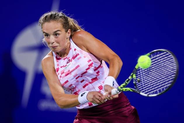 Tennis, WTA-Turnier in Wuhan WUHAN, CHINA - OCTOBER 08: Lucia Bronzetti of Italy competes in the Women s Singles Round of 64 match against Ajla Tomljanovic of Australia on day four of 2024 Wuhan Open at Optics Valley International Tennis Center on October 8, 2024 in Wuhan, Hubei Province of China.  Copyright: xVCGx 111522610307