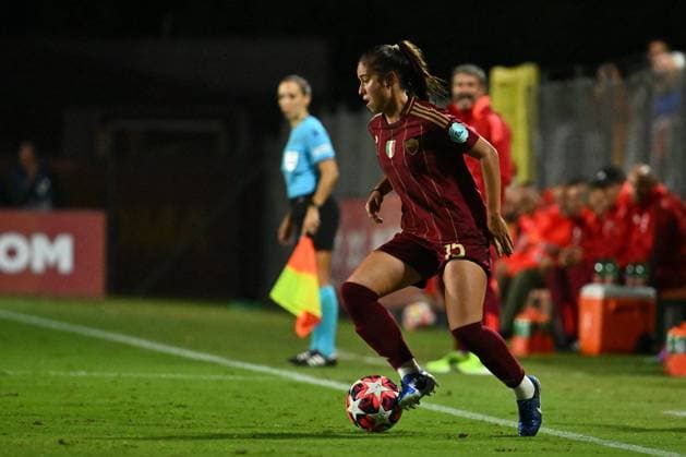 CALCIO - Champions League Women - Roma Women vs Wolfsburg Giulia Dragoni of A.S. Roma Femminile in action during Group A - Day 1 - UEFA Women s Champions League 2023 24 between A.S. Roma and VfL Wolfsburg at the Tre Fontane Stadium on October 8, 2024 in Rome, Italy. Rome Italy  Copyright: xIPAxSport ABACAx