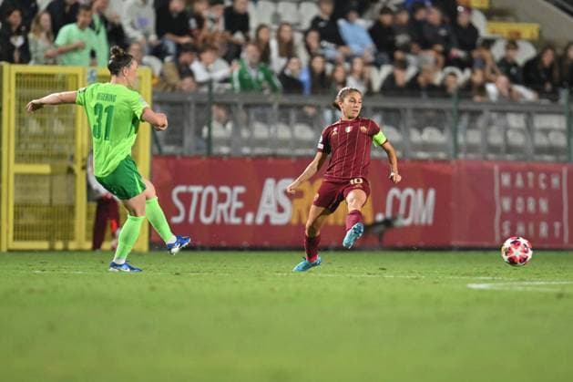 October 8, 2024, Rome, Milan, Italy: Marina Hegering of VfL Wolfsburg Women and Manuela Giugliano of A.S. Roma Women & xA;during the Women Champion League Rome vs Wolfsburg 08 October 2024 at the Tre Fontane Stadium in Rome CALCIO - Champions League Women - Roma Women vs Wolfsburg  - ZUMAs349 20241008_zsa_s349_075 Copyright: xMassimilianoxCervera IpaxSportx