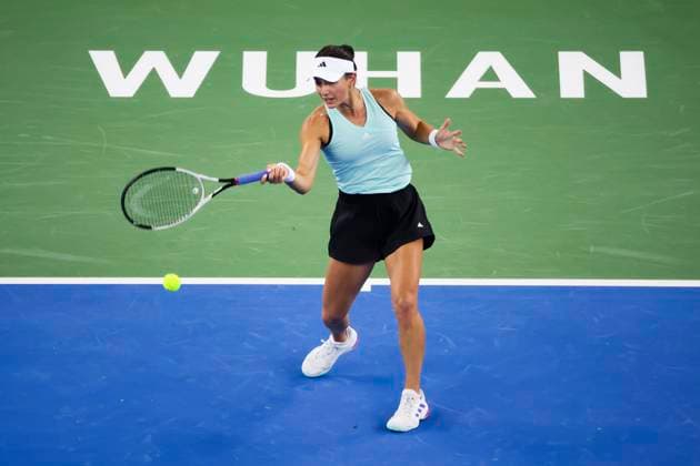 Tennis, WTA-Turnier in Wuhan WUHAN, CHINA - OCTOBER 08: Elina Avanesyan of Armenia hits a return in the Women s Singles Round of 64 match against Marta Kostyuk of Ukraine on day four of 2024 Wuhan Open at Optics Valley International Tennis Center on October 8, 2024 in Wuhan, Hubei Province of China.  Copyright: xVCGx 111522639405