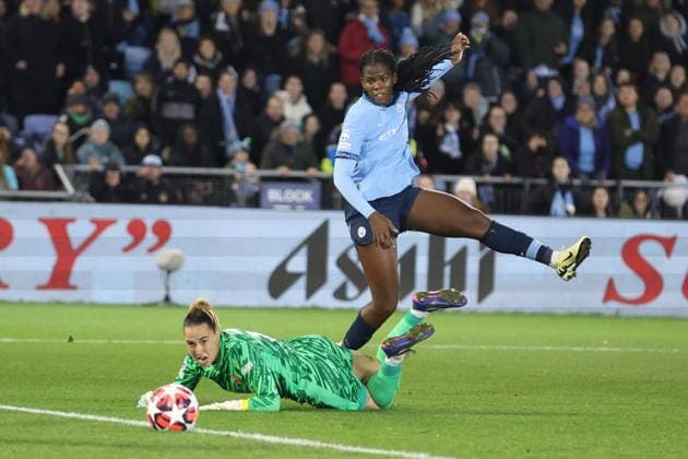 Khadija Shaw of Manchester City scores to make it 2-0 Manchester City Women v Barcelona Women, UEFA Women s Champions League, Group D, Second Leg, Football, Joie Stadium , Manchester, UK, 09 Oct 2024 EDITORIAL USE ONLY No use with unauthorised audio, video, data, fixture lists, club league logos or live services. Online in-match use limited to 120 images, no video emulation. No use in betting, games or single club league player publications. Copyright: xPaulxCurrie Shutterstockx 14767396ab