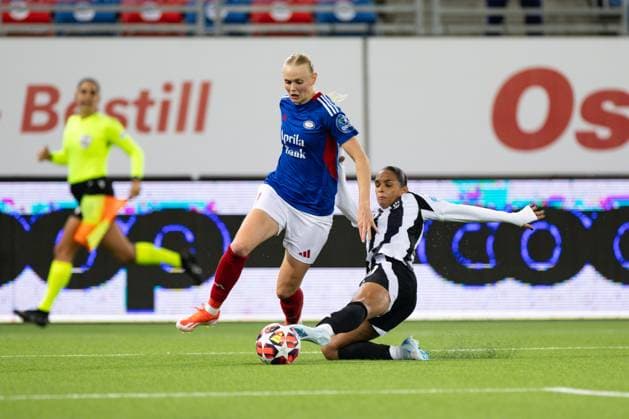 Fußball, Frauen, CL, Valerenga IF Oslo - Juventus Turin Oslo, Norway, October 9th 2024: Karina Saevik (21 Valerenga) battle for the ball during the UEFA Womens Champions League Group stage football match between Valerenga and Juventus at Intility Arena in Oslo, Norway. (Ane Frosaker SPP) Copyright: xAnexFrosakerx xSPPx spp-en-AnFrSp-_F_26500