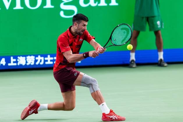 SHANGHAI, CHINA - OCTOBER 09: Novak Djokovic of Serbia competes in the Men s Singles Round of 16 match against Roman Safiullin of Russia on Day 10 of 2024 Shanghai Rolex Masters at Qi Zhong Tennis Centre on October 9, 2024 in Shanghai, China.  Copyright: xVCGx 111522783955