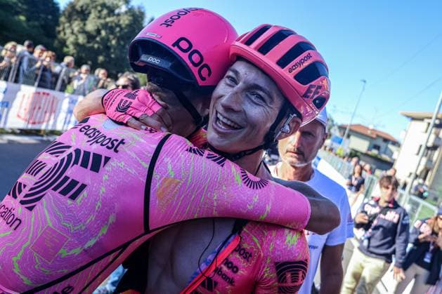 POWLESS Neilson after the victory during Gran Piemonte, Street Cycling race in Borgomanero, Italy, October 10 2024  Copyright: xTommasoxBerardi IPAxSportx xipa-x xx IPA_50495861 IPA_Agency_IPA50495861