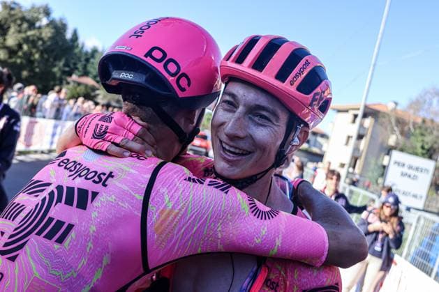 POWLESS Neilson after the victory during Gran Piemonte, Street Cycling race in Borgomanero, Italy, October 10 2024  Copyright: xTommasoxBerardi IPAxSportx xipa-x xx IPA_50495866 IPA_Agency_IPA50495866