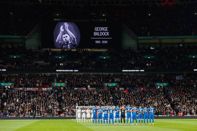 Minute s silence at Wembley following the death of George Baldock who played for Greece England v Greece, Football, UEFA Nations League, Wembley Stadium, Wembley, London, UK - 10 10 2024 Editorial use only  Copyright: xMATTHEWxIMPEY Shutterstockx 14774495w