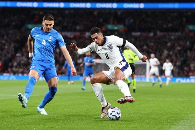 England v Greece 10 October 2024, London - International Football, UEFA Nation™s League - England v Greece - Jude Bellingham of England turns to avoid Ntinos Mavropanos of Greece - Photo: Charlotte Wilson Offside. London UK Copyright: xCharlottexWilsonx xOffsidexOffside