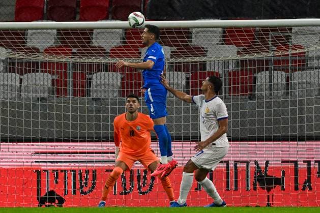 Matan Baltaxa (Israel) overhead kick during the UEFA Nations League match between Israel vs. France on 10th October 2024 at the Bozsik Arena stadium in Budapest, Hungary  Copyright: xVincenzoxOrlando IPAxSportx xipax xx IPA_50506956 IPA_Agency_IPA50506956
