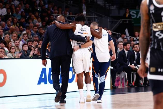 October 10, 2024, Madrid, Madrid, SPAIN: Andres Feliz of Real Madrid is injured during the Turkish Airlines EuroLeague, basketball match played between Real Madrid and Partizan Mozzart Bet Belgrade at WiZink Center on October 10, 2024 in Madrid, Spain. Madrid SPAIN - ZUMAa181 20241010_zaa_a181_140 Copyright: xDennisxAgyemanx