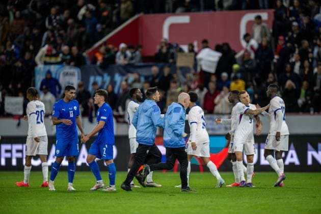 BUDAPEST, HUNGARY - OCTOBER 10: French players refused to shake hands with their Israeli opponents after the UEFA Nations League 2024 25 League A Group A2 match between Israel and France at Bozsik Arena on October 10, 2024 in Budapest, Hungary. Photo by Sebastian Frej Israel v France - UEFA Nations League 2024 25 League A Group A2 Copyright: xSebastianxFrejx