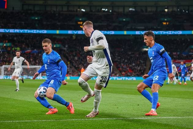 England v Greece UEFA Nations League Cole Palmer of England and Christos Tzolis of Greece during the UEFA Nations League Group F match at Wembley Stadium, London UK Newspapers OUT Copyright: xYannisxHalasx FIL-20750-0080