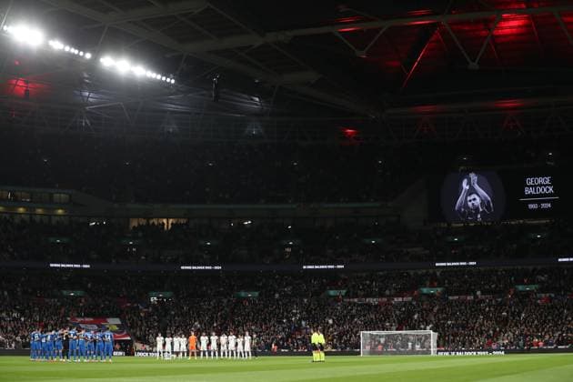 A minutes silence in tribute for George Baldock England v Greece - UEFA Nations League - League B - Group 2. Football. Wembey Stadium, London. UK. 10 OCT 2024 Editorial use only  Copyright: xJASONPIX Shutterstockx 14774704ct