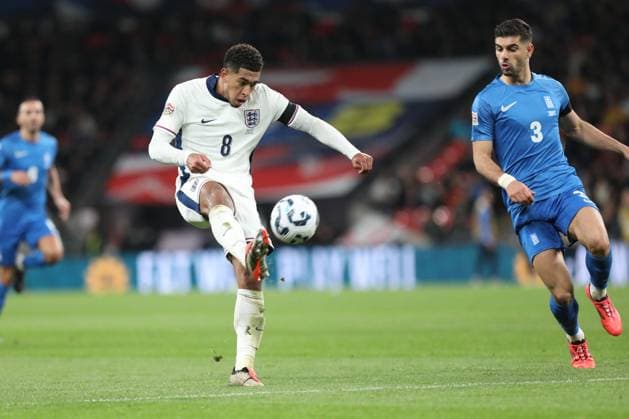 Jude Bellingham of England shoots at goal during the UEFA Nations League match between England and Greece at Wembley Stadium, London, England on 10 October 2024. Copyright: xJoshuaxSmithx 41930007