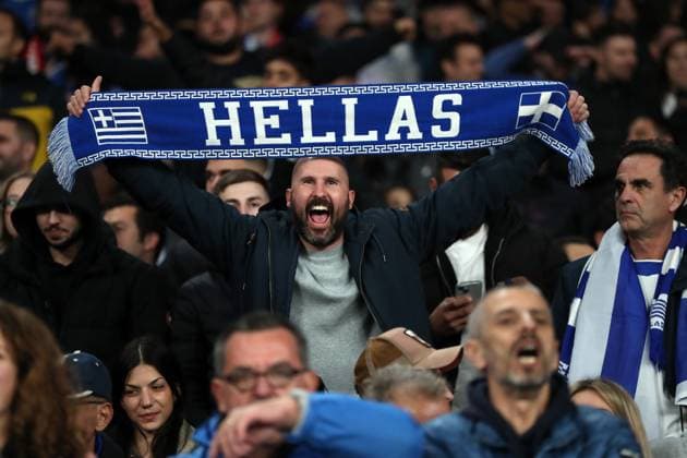 Sport Bilder des Tages Greek fans celebrate their win England v Greece - UEFA Nations League - League B - Group 2. Football. Wembey Stadium, London. UK. 10 OCT 2024 Editorial use only  Copyright: xJASONPIX Shutterstockx 14774704dt