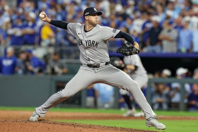 October 10, 2024: New York Yankees relief pitcher Clay Holmes (35) throws against the Kansas City Royals during the eighth inning of game 4 of the American League Division Series at Kauffman Stadium in Kansas City, MO. CSM Kansas City United States of America - ZUMAc04_ 20241010_zma_c04_021 Copyright: xDavidxSmithx