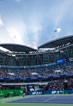 (241011) -- SHANGHAI, Oct. 11, 2024 -- Taylor Fritz serves during the men s singles quarterfinal match between Taylor Fritz of the United States and David Goffin of Belgium at the ATP, Tennis Herren World Tour Shanghai Masters tennis tournament in Shanghai, east China, Oct. 11, 2024. ) (SP)CHINA-SHANGHAI-TENNIS-ATP TOUR-SHANGHAI MASTERS(CN) BaixXuefei 