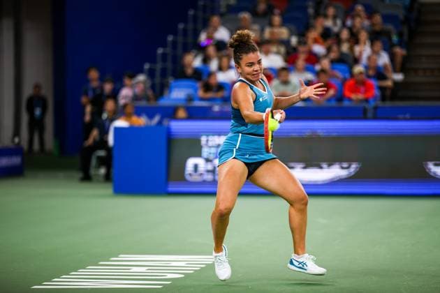 WUHAN, CHINA - OCTOBER 11: Jasmine Paolini of Italy competes in the Women s Singles Quarterfinal match against Zheng Qinwen of China on day seven of 2024 Wuhan Open at Optics Valley International Tennis Center on October 11, 2024 in Wuhan, Hubei Province of China.  Copyright: xVCGx 111523243303