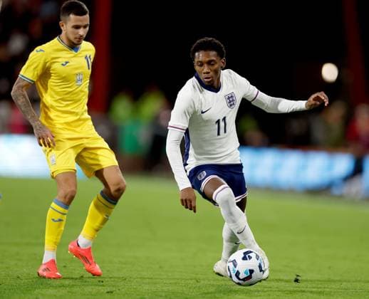 Jaden Philogene of England Under 21 goes past Nazar Voloshyn of Ukraine Under 21 England Under 21 v Ukraine Under 21, Football, UEFA Under 21 European Championship, EM, Europameisterschaft Qualification, Vitality Stadium, Bournemouth, UK - 11 10 2024 Editorial use only  Copyright: xMattxImpey Shutterstockx 14778201f