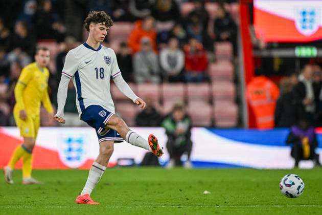 England Under 21 v Ukraine Under w1 UEFA EURO, EM, Europameisterschaft,Fussball U21, U 21 2025 Qualifiers Archie Gray of England u21 s during the UEFA Euro U21 2025 Qualifiers Group F match at the Vitality Stadium, Bournemouth UK Newspapers OUT Copyright: xJeremyxLandeyx FIL-20758-0049