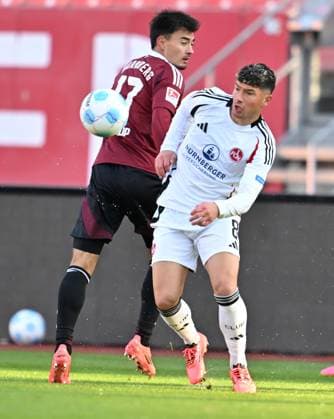 12.10.2024 - Fussball - Saison 2024 2025 - Testspiel Freundschaftsspiel Vorbereitungsspiel : 1. FC Nürnberg FCN ( Club ) Internes Testspiel - - xwoxzix - Jens Castrop ( 17, 1. FC Nürnberg FCN ) Taylan Duman (8, 1. FC Nürnberg FCN )