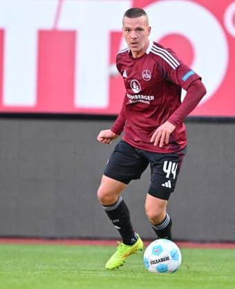 12.10.2024 - Fussball - Saison 2024 2025 - Testspiel Freundschaftsspiel Vorbereitungsspiel : 1. FC Nürnberg FCN ( Club ) Internes Testspiel - - xwoxzix - Ondrej Karafiat (44, 1. FC Nürnberg FCN ) Freisteller Einzelbild