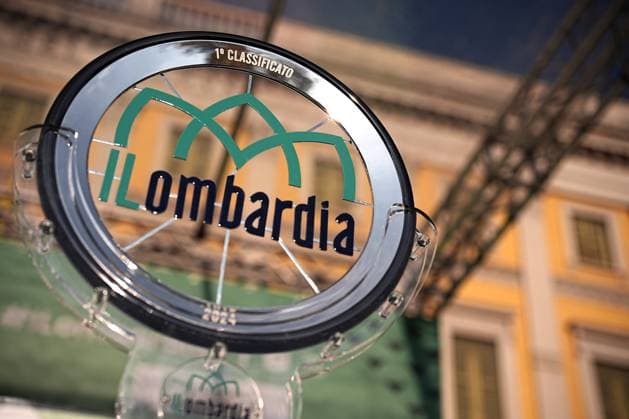 The trophy during the 118th edition of the Il Lombardia a 255 km one day race from Bergano to Como on October 12, 2024, Italy.  Copyright: xMarcoxAlpozzi LaPressex