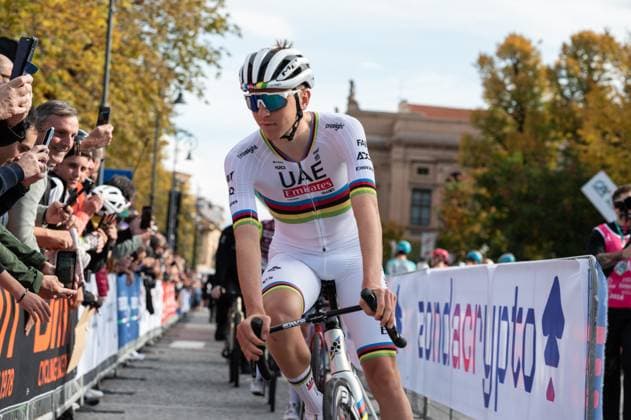 Tadej Poga?ar, UAE Team Emirates during Giro di Lombardia, Street Cycling race in Bergamo, Italy, October 12 2024  Copyright: xSilviaxColombo IPAxSportx xipa-ax xx IPA_50545928 IPA_Agency_IPA50545928