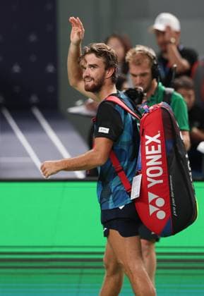 (241012) -- SHANGHAI, Oct. 12, 2024 -- Tomas Machac waves after the men s singles semifinal match between Jannik Sinner of Italy and Tomas Machac of the Czech Republic at the ATP, Tennis Herren World Tour Shanghai Masters tennis tournament in Shanghai, east China, Oct. 12, 2024. ) (SP)CHINA-SHANGHAI-TENNIS-ATP TOUR-SHANGHAI MASTERS(CN) WangxXiang 