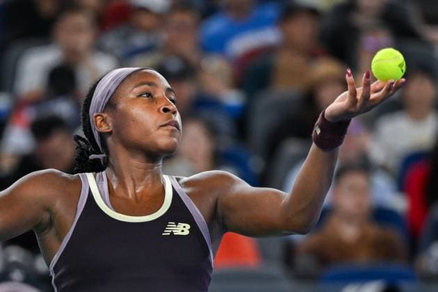 (241012) -- WUHAN, Oct. 12, 2024 -- Coco Gauff serves during the women s singles semifinal match between Aryna Sabalenka of Belarus and Coco Gauff of the United States at the 2024 Wuhan Open tennis tournament in Wuhan, central China s Hubei Province, Oct. 12, 2024. ) (SP)CHINA-WUHAN-TENNIS-WUHAN OPEN-WOMEN S SINGLES (CN) DuxZixuan 