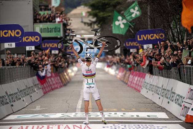 Bilder des Jahres 2024, Sport 10 Oktober POGACAR Tadej wins the 118th edition of the Il Lombardia a 255 km one day race from Bergano to Como on October 12, 2024, Italy.  Copyright: xMarcoxAlpozzi LaPressex