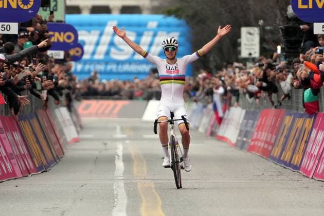 POGACAR Tadej wins the 118th edition of the Il Lombardia a 255 km one day race from Bergano to Como on October 12, 2024, Italy.  Copyright: xGianxMattiaxD Alberto LaPressex