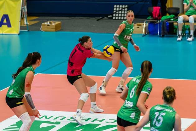 RECORD DATE NOT STATED EPippa Molenaar (Trikot Nr. 1, USC Münster); 1. Volleyball Bundesliga Frauen, USC Muenster vs. Ladies in Black Aachen, Münster am 12.10.2024 Copyright: xBEAUTIFULxSPORTS PeterxWeberx