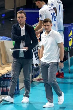 DEU, DVV, 1.VBL, BR Volleys vs. Friedrichshafen, 12.10.2024, Max-Schmeling-Halle, Berlin, DEU, DVV, 1.VBL, BR Volleys vs. Friedrichshafen, im Bild Cheftrainer Adam Swaczyna (Friedrichshafen) Foto: Juergen Engler nordphoto GmbH