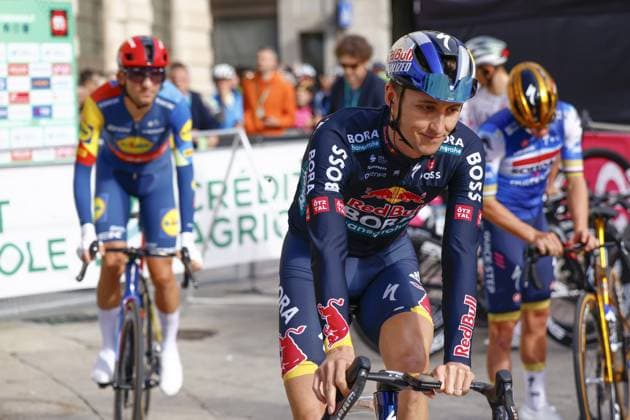 October 12, 2024, Bergamo, Milan, Italy: Il Lombardia 2024 - 118th Edition- Bergamo- Como, 252 km- Italy- 12-10-2024 during Giro di Lombardia, Street Cycling race in Bergamo, Italy, October 12 2024 CICLISMO - Ciclismo Su Strada - Giro di Lombardia  - ZUMAs349 20241012_zsa_s349_036 Copyright: xStefanoxCavasino IpaxSportx xIpax