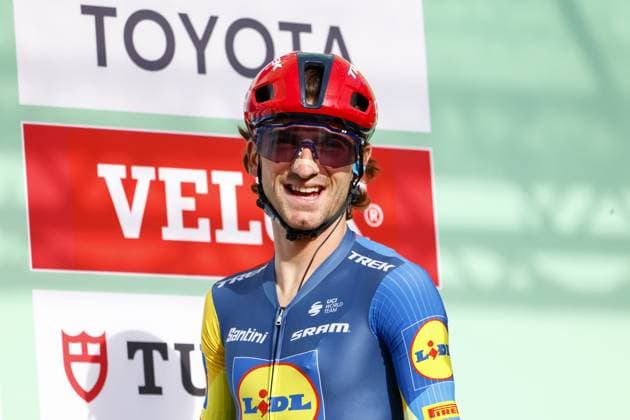 October 12, 2024, Bergamo, Milan, Italy: Il Lombardia 2024 - 118th Edition- Bergamo- Como, 252 km- Italy- 12-10-2024 during Giro di Lombardia, Street Cycling race in Bergamo, Italy, October 12 2024 CICLISMO - Ciclismo Su Strada - Giro di Lombardia  - ZUMAs349 20241012_zsa_s349_045 Copyright: xStefanoxCavasino IpaxSportx xIpax